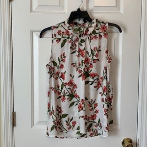 White Ann Taylor Sleeveless Blouse - Size M